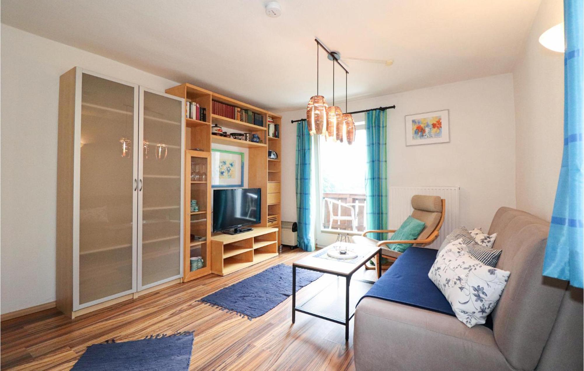 Ferienwohnung Mit Seeblick Aldrans Екстериор снимка