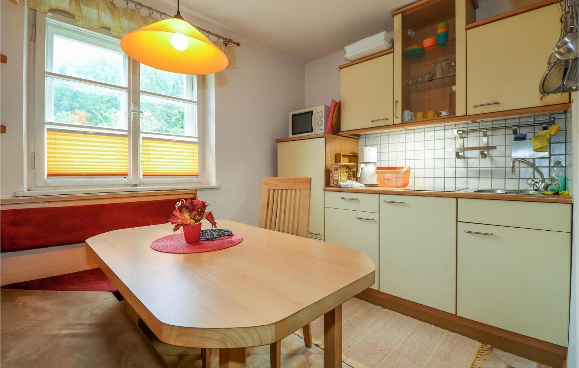 Ferienwohnung Mit Seeblick Aldrans Екстериор снимка